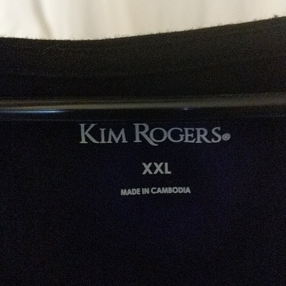 Tops - Picture 3 of 4